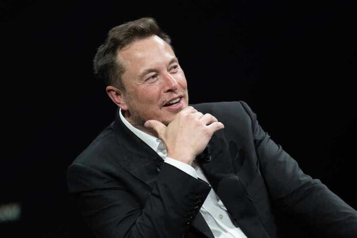 2318800327 Elon Musk